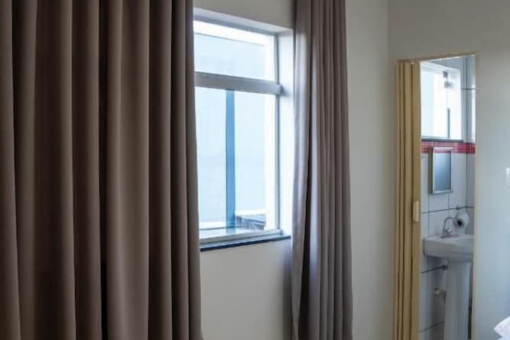 Room 27 of 115