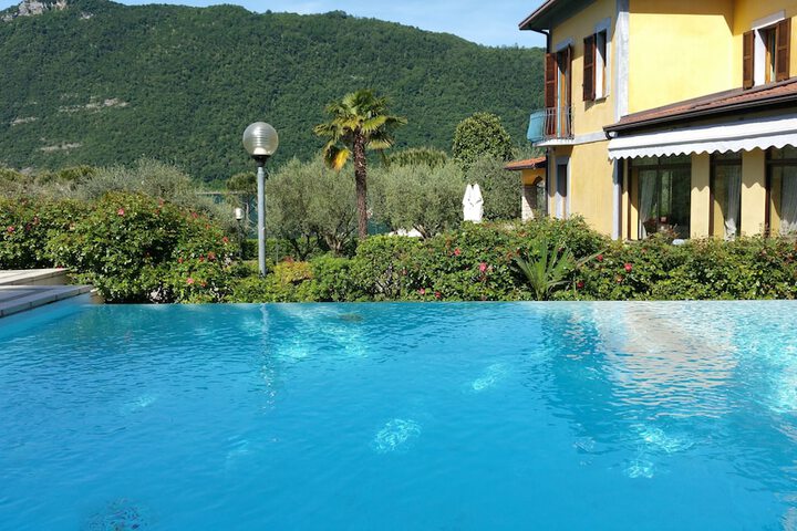 Pool 26 of 60