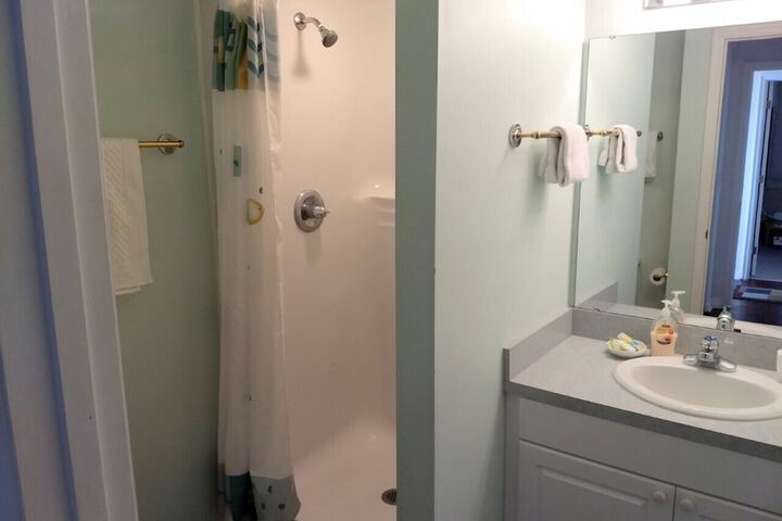 Room 20 of 37