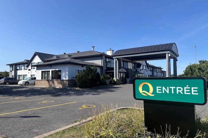 Hotel Entry