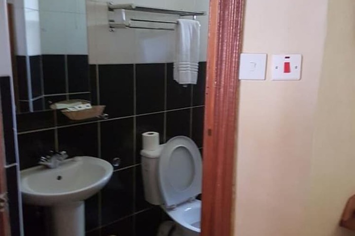 Room 18 of 43