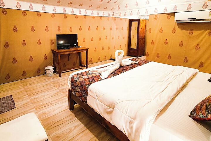 Room 32 of 105