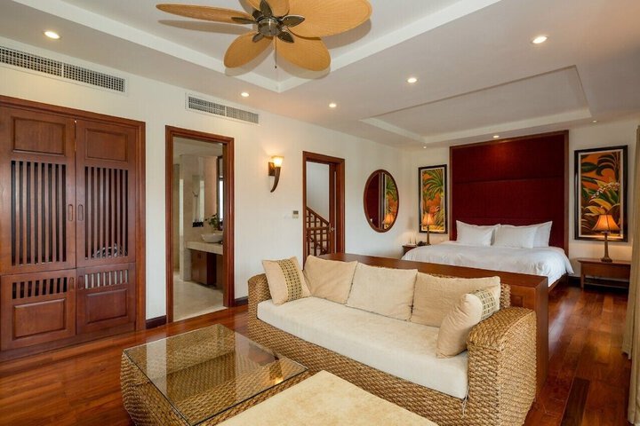 Room 14 of 125