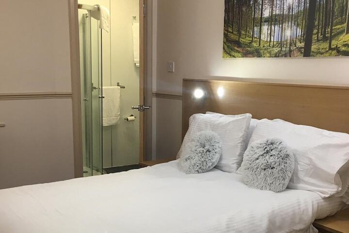 Room 17 of 23