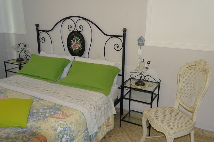 Room 10 of 116