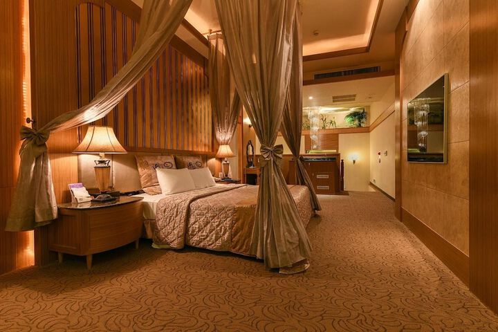 Room 22 of 54