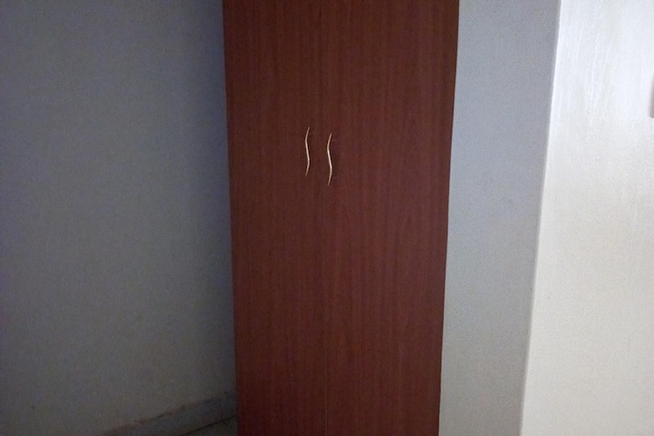 Room 9 of 20