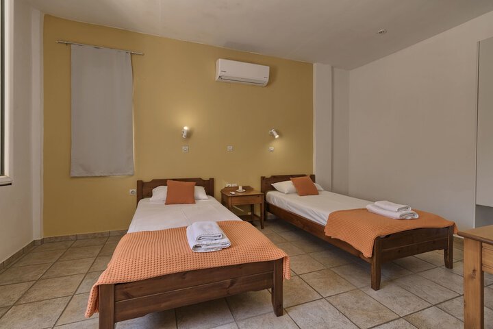 Room 16 of 51
