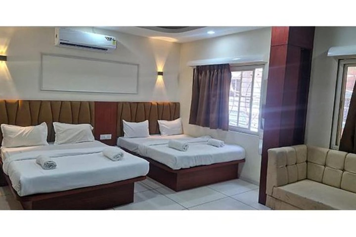 Room 14 of 21