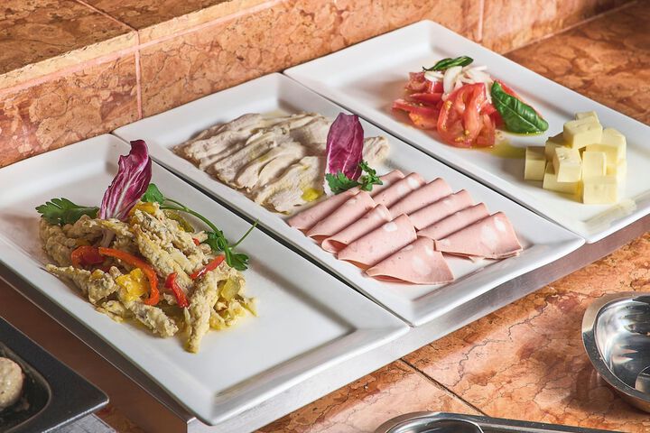 Breakfast buffet