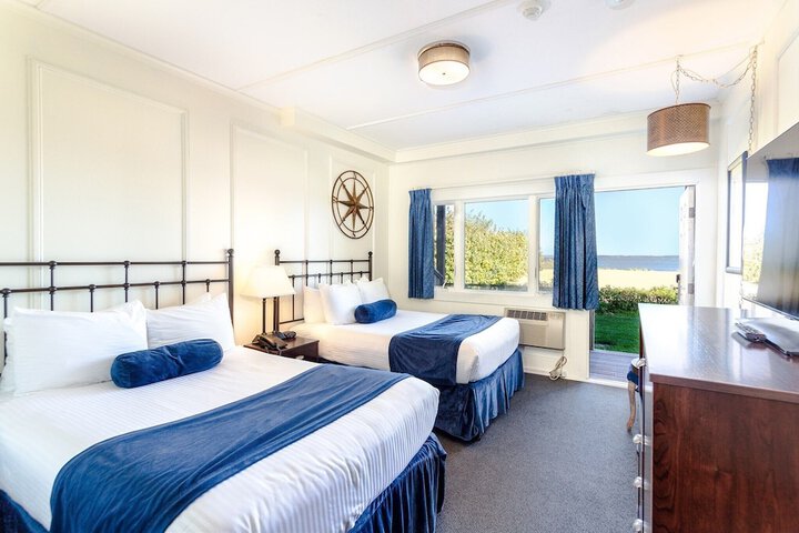 2 Double Beds (10 of 11)