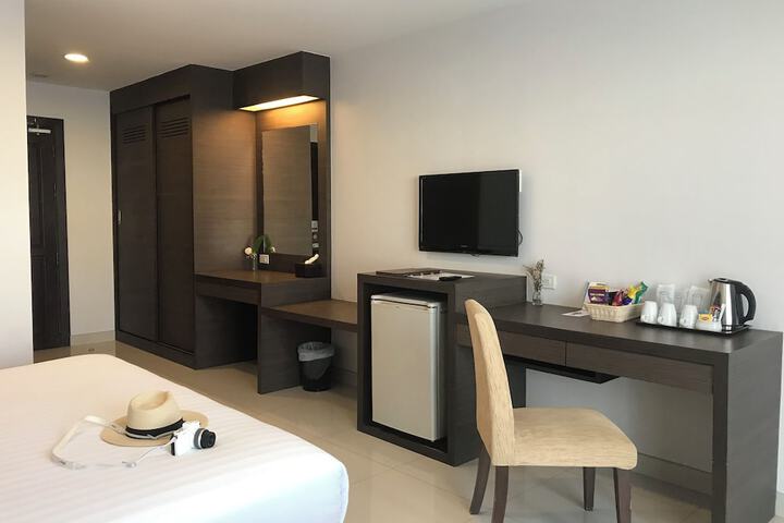 Room 43 of 103