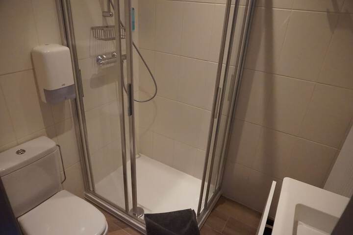 Room 63 of 112