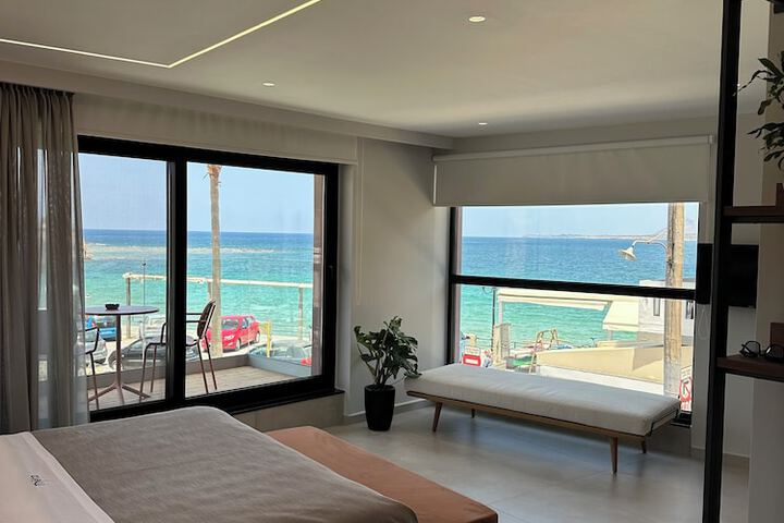 Room 26 of 70