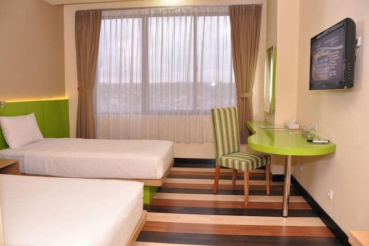 Room 14 of 49