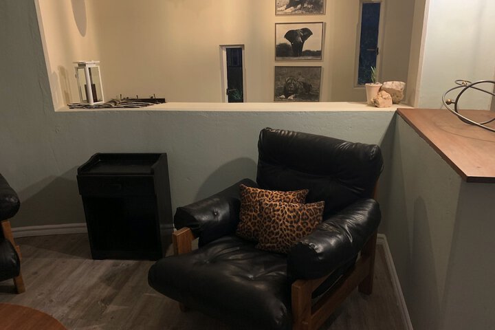 Room 10 of 34