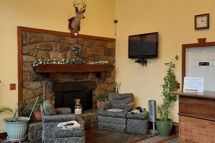 Hotel Interior 3 of 31