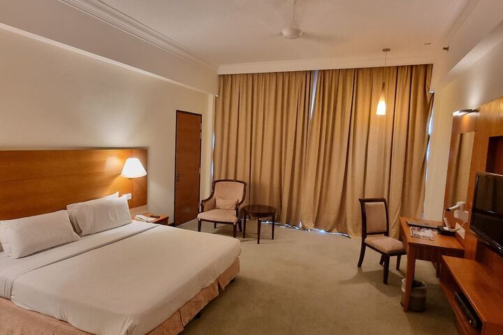 Room 9 of 56