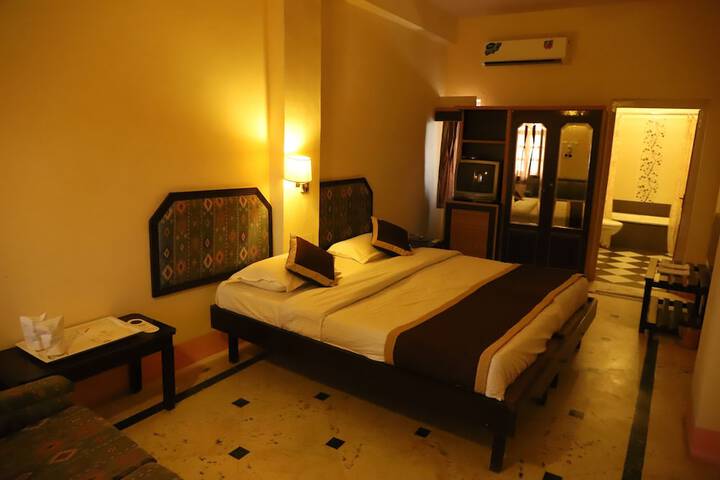 Room 18 of 35