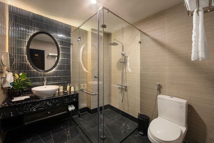 Room 45 of 121