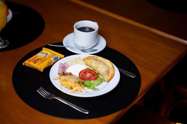 Breakfast/Coffee Service 54 of 71