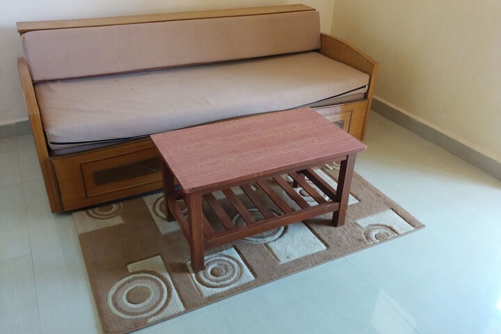 Room 16 of 33