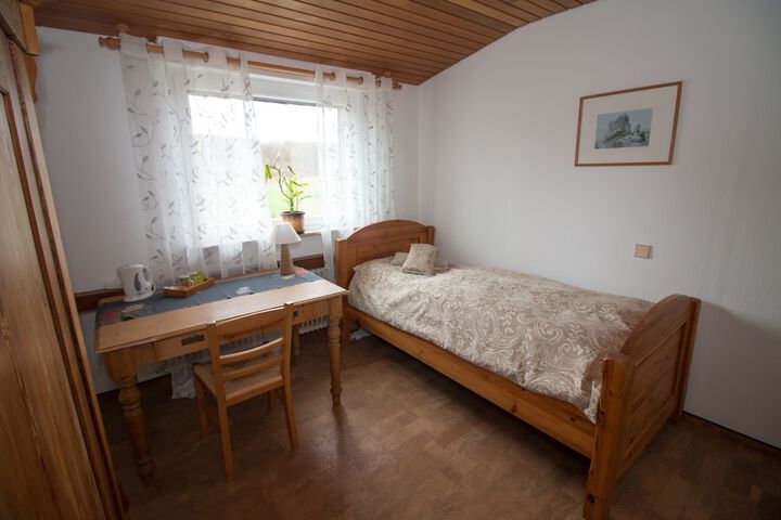 Room 3 of 45