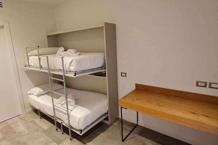 Room 21 of 54