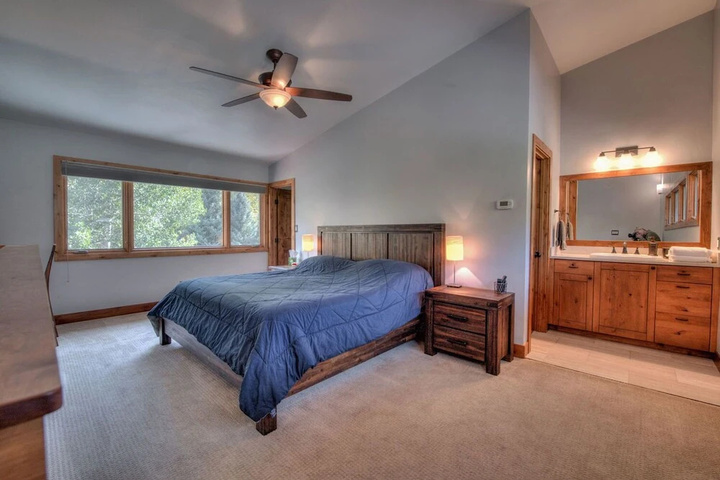 Room 4 of 19