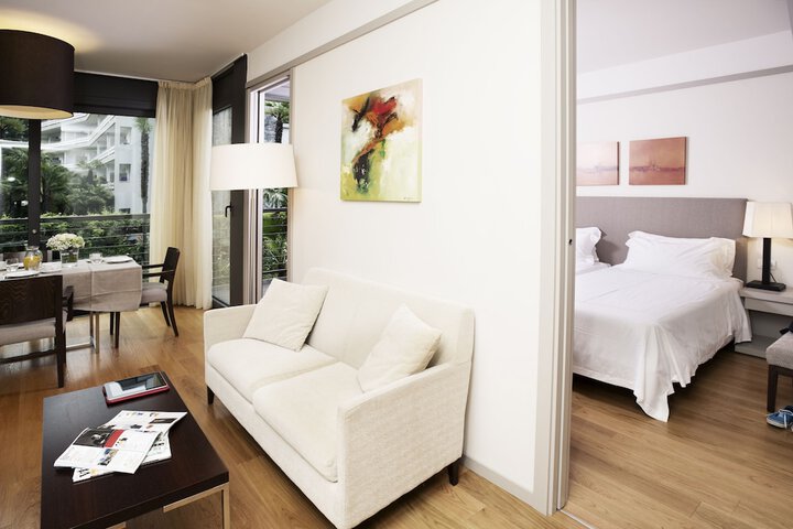 Room 88 of 244