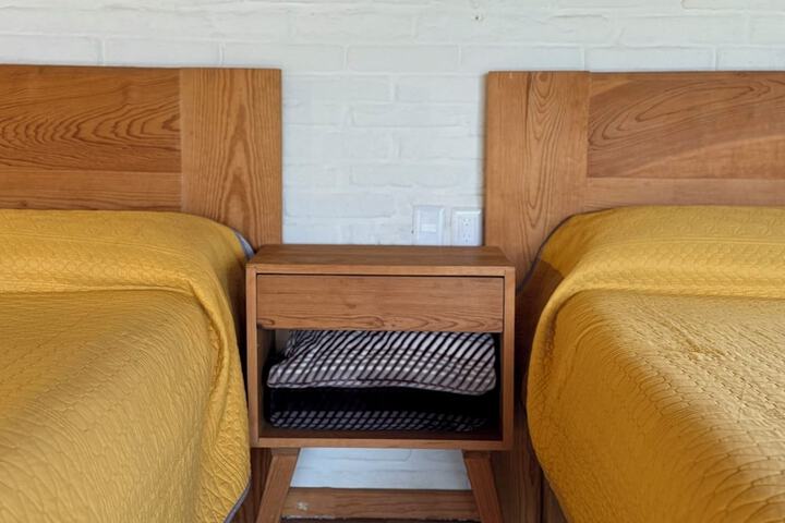 Room 51 of 220