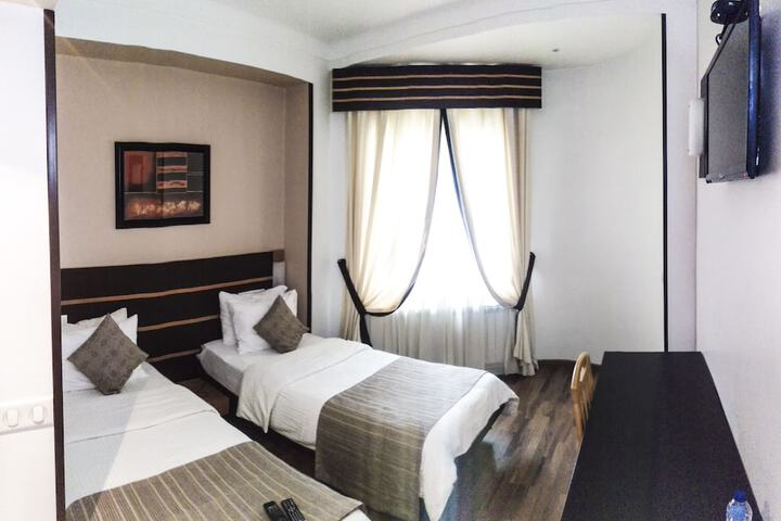 Room 22 of 57