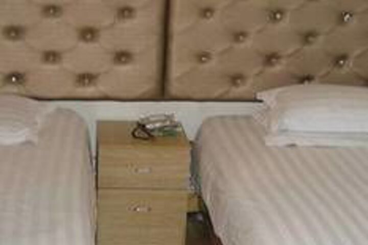 Room 10 of 59