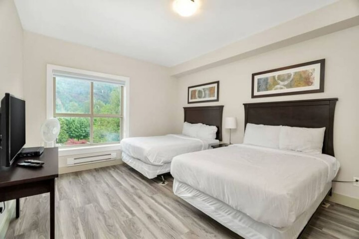Room 25 of 149