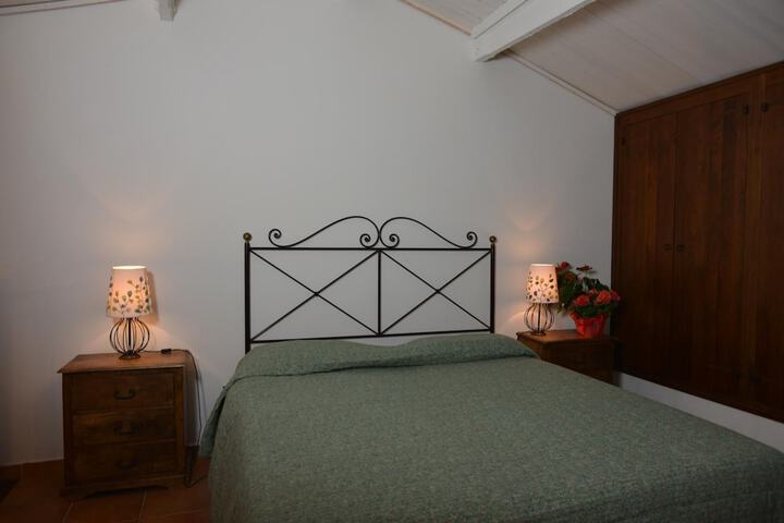 Room 10 of 47