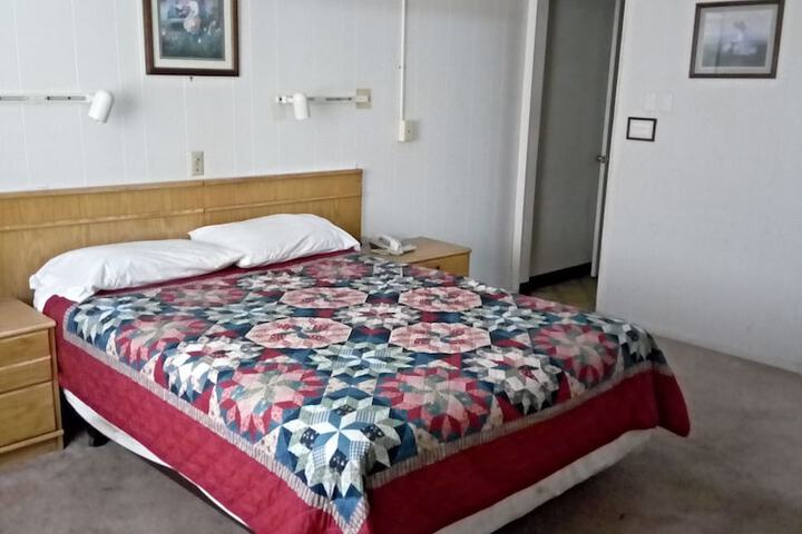 Room 6 of 36