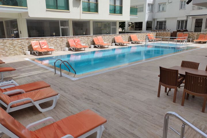 Pool 37 of 61