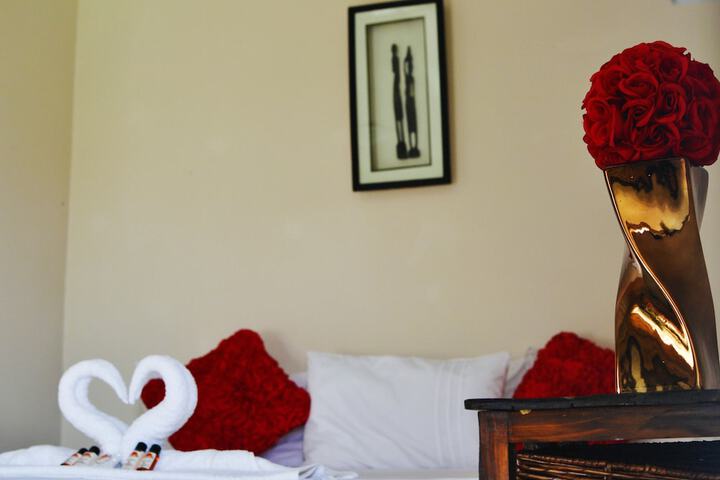 Room 10 of 15