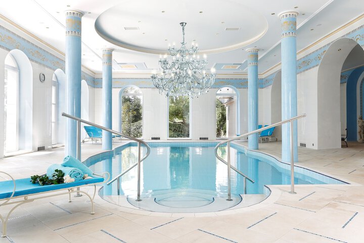 Pool 38 of 77