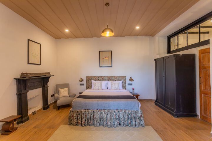 Room 20 of 74