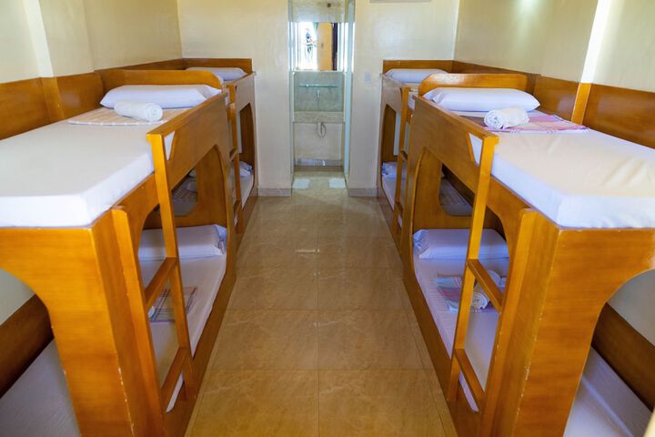 Room 35 of 118