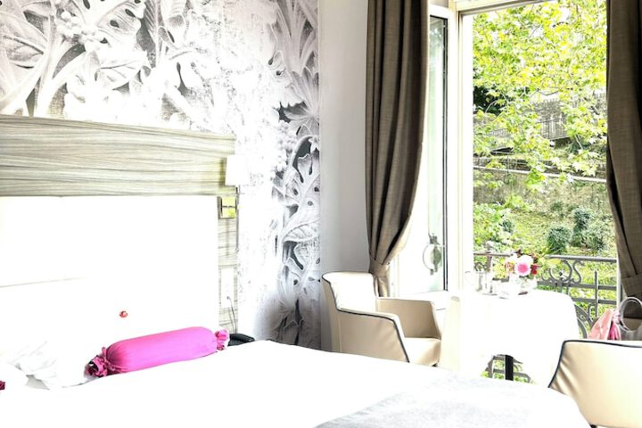 Room 20 of 52