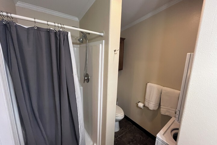 Room 27 of 63