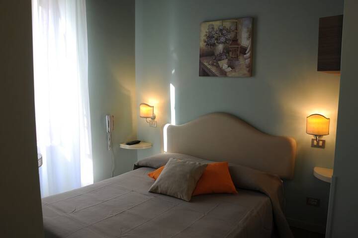 Room 8 of 23