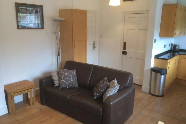Room 3 of 12