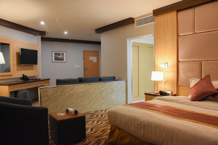 Room 10 of 60