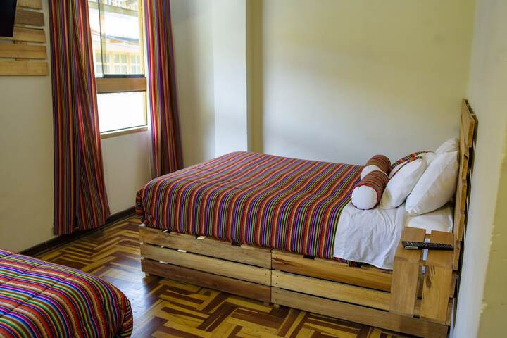 Room 7 of 37