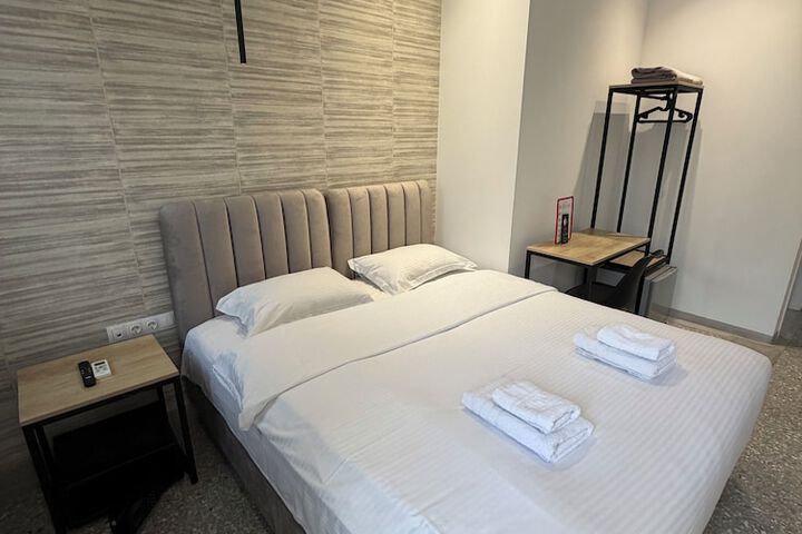 Room 34 of 86