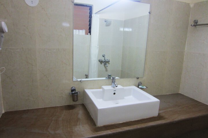 Room 20 of 35