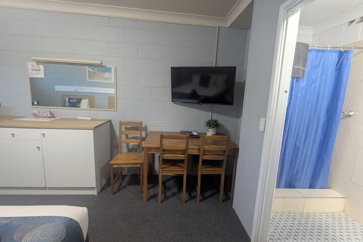 Room 37 of 68